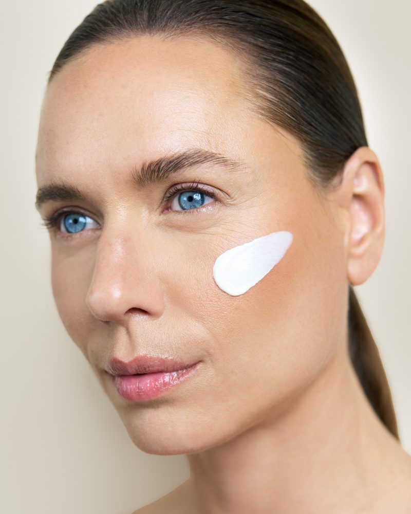 Fluide Solaire Hyaluronique Protect SPF50